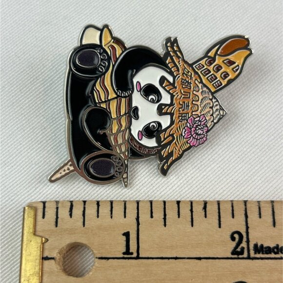 Shell Collectors Panda Enamel Pin Conical Shell Hat Flowers Cute Large - Picture 5 of 5